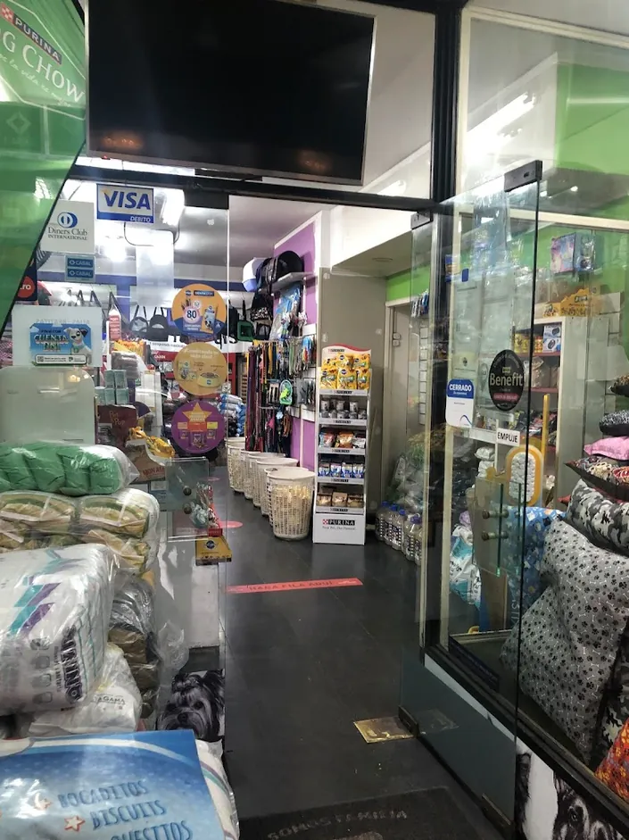 8 Patitas Pet Shop