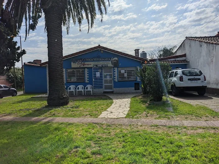 Clínica Veterinaria Del Parque