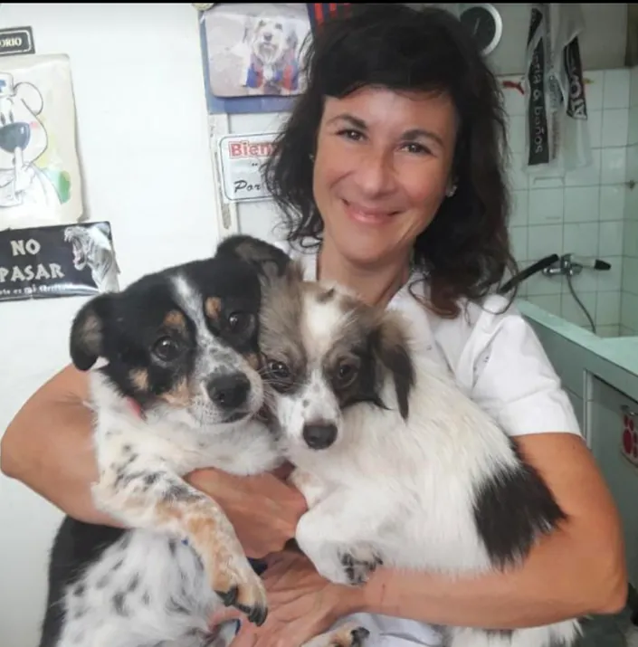 CLÍNICA VETERINARIA Selva