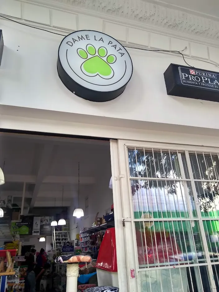 Dame La Pata Pet Shop, Veterinaria y Peluquería